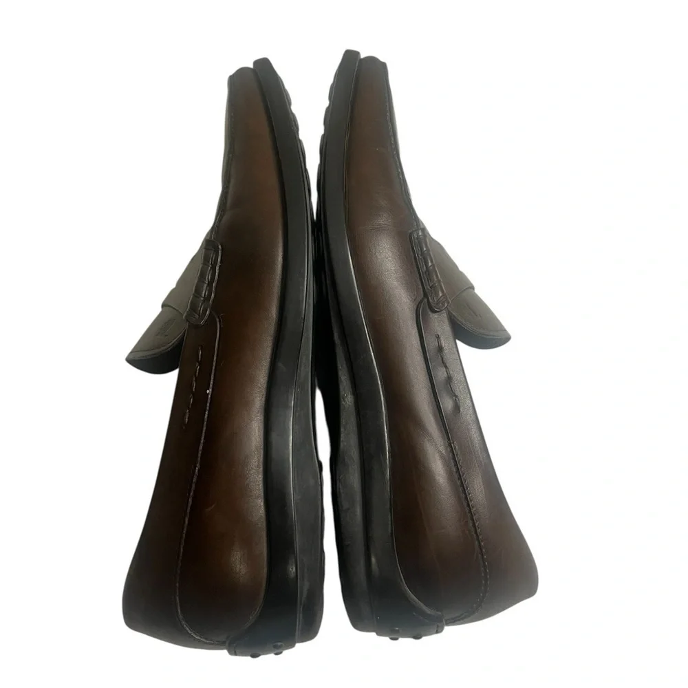 Tod's Men's Dark Brown Leather Slip-Ons, size 9, pre-owned, gently used